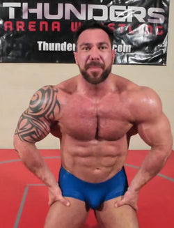 Bodybuilder flex pecs arms abs