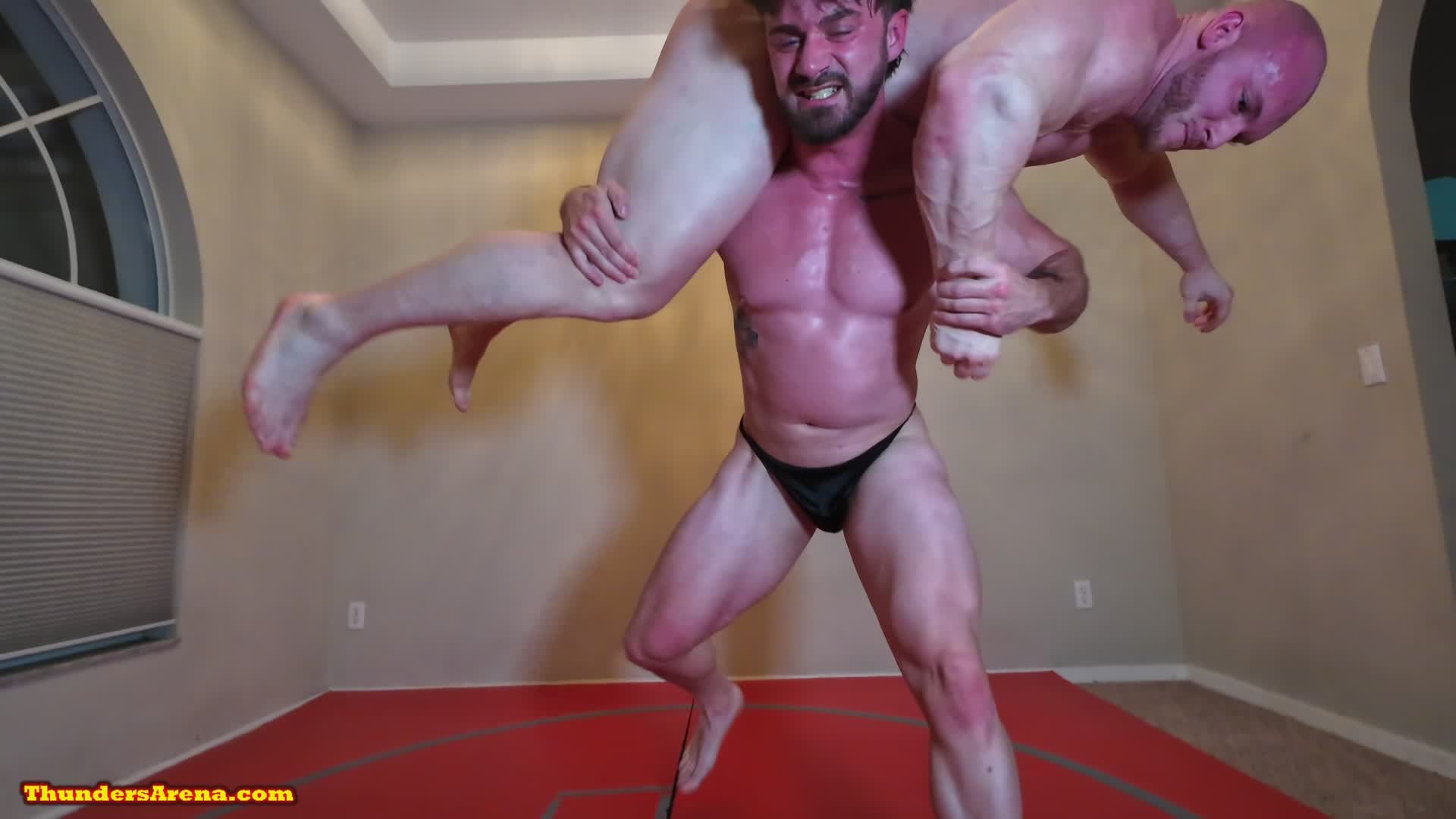 Juri vs Punisher - Bodybuilder Battle 210