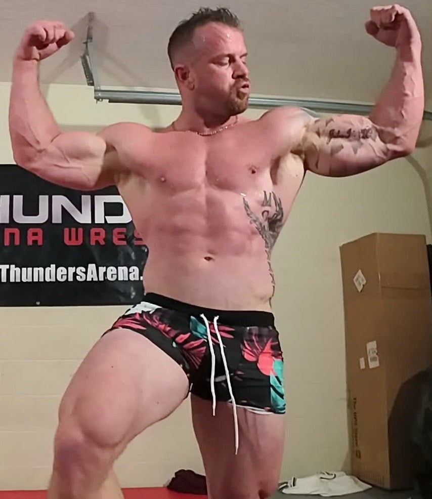 Double bicep pose bodybuilder