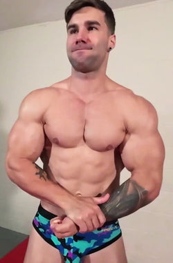 Most muscular bodybuilding pose