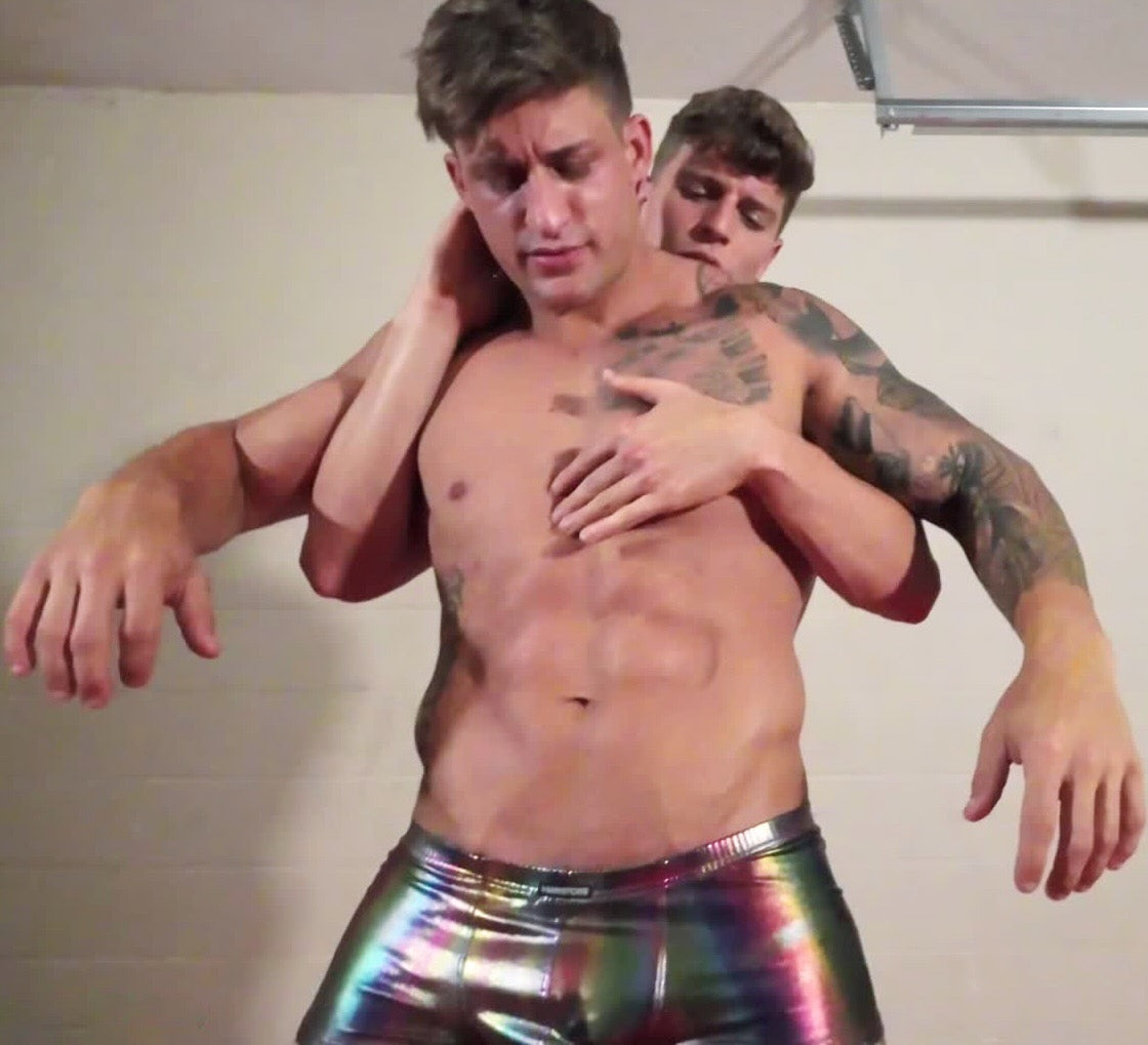 Muscle worship thunders