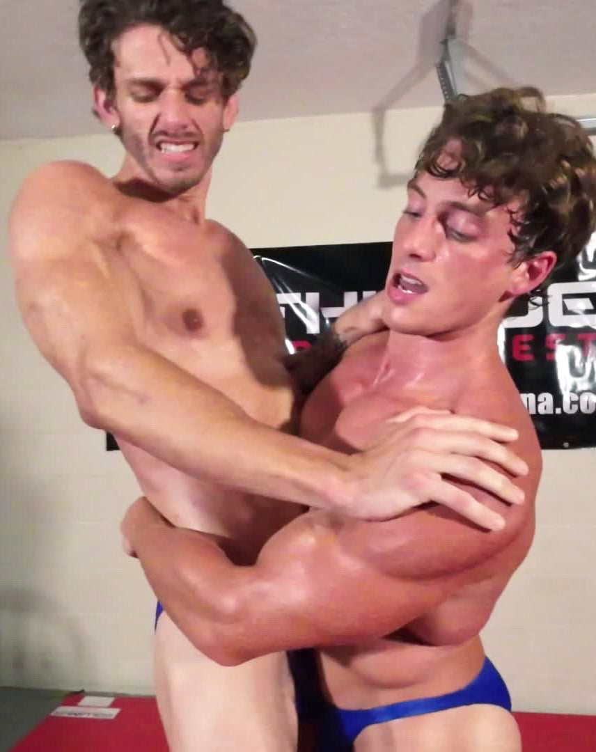 belly to belly bearhug