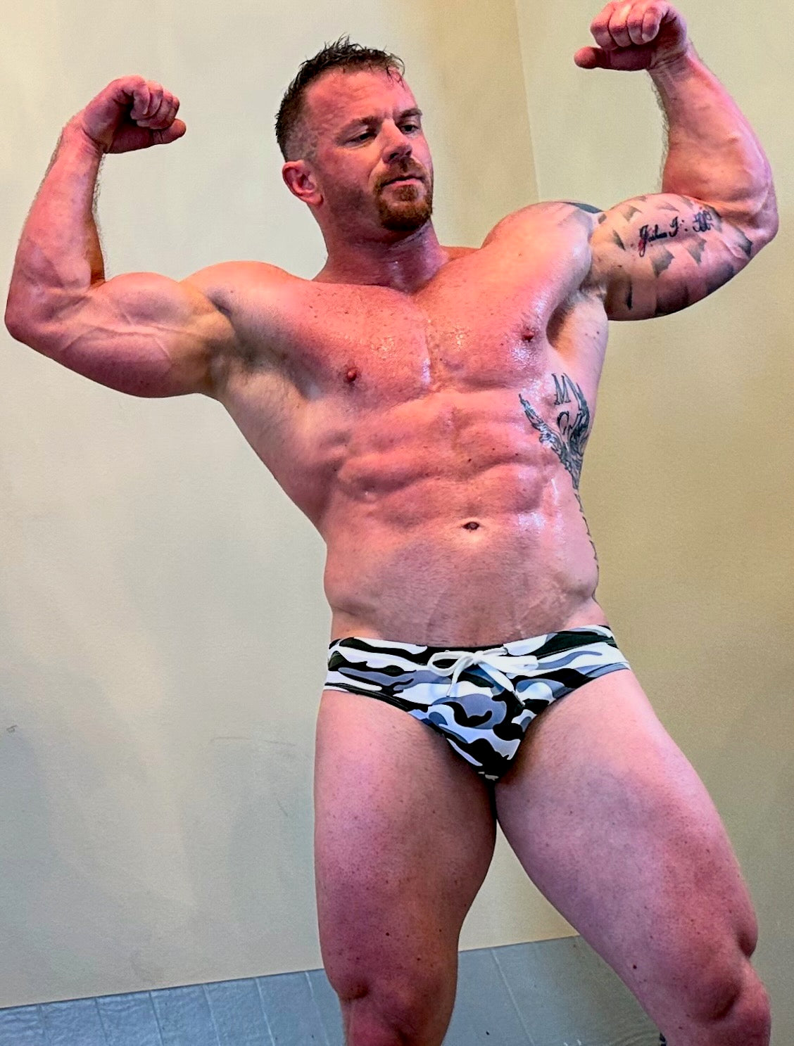 Reef flexing thunders arena