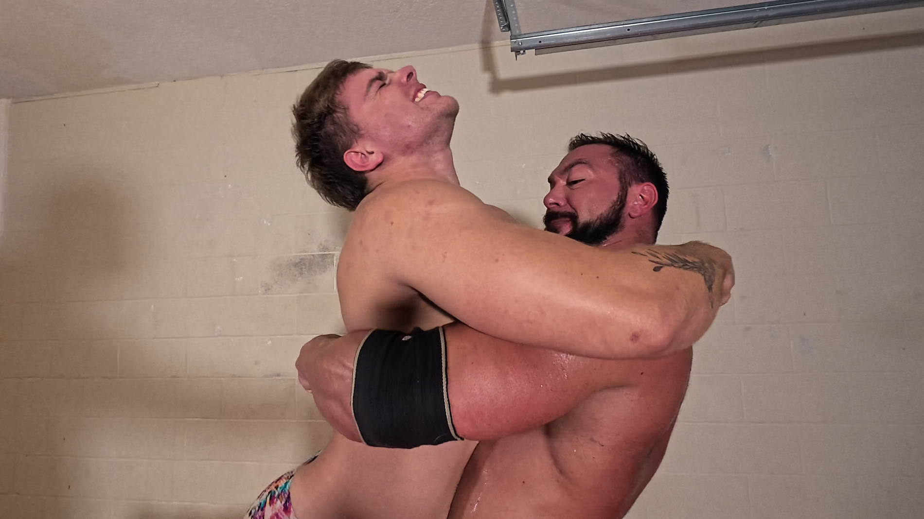 Hurricane vs Shredder - No Holds Barred 276
