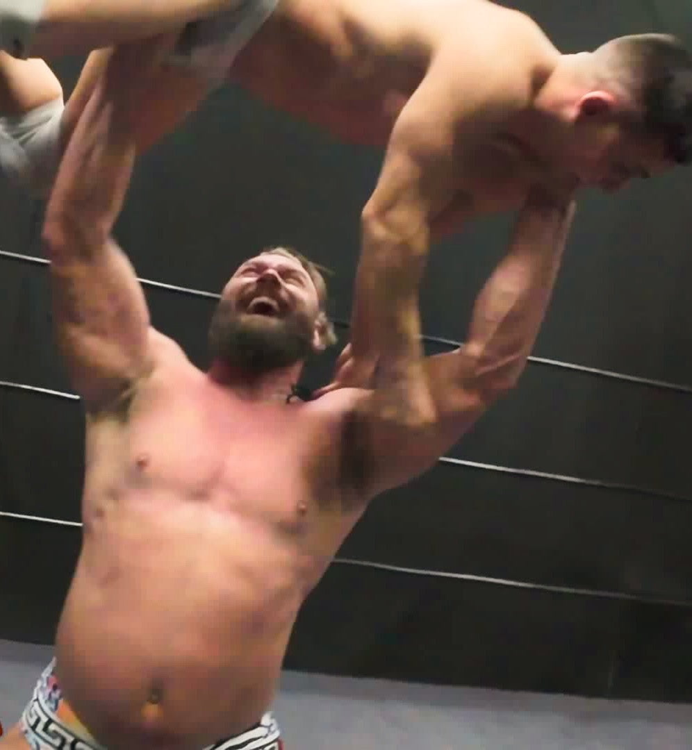 Gorilla press in ring thunders