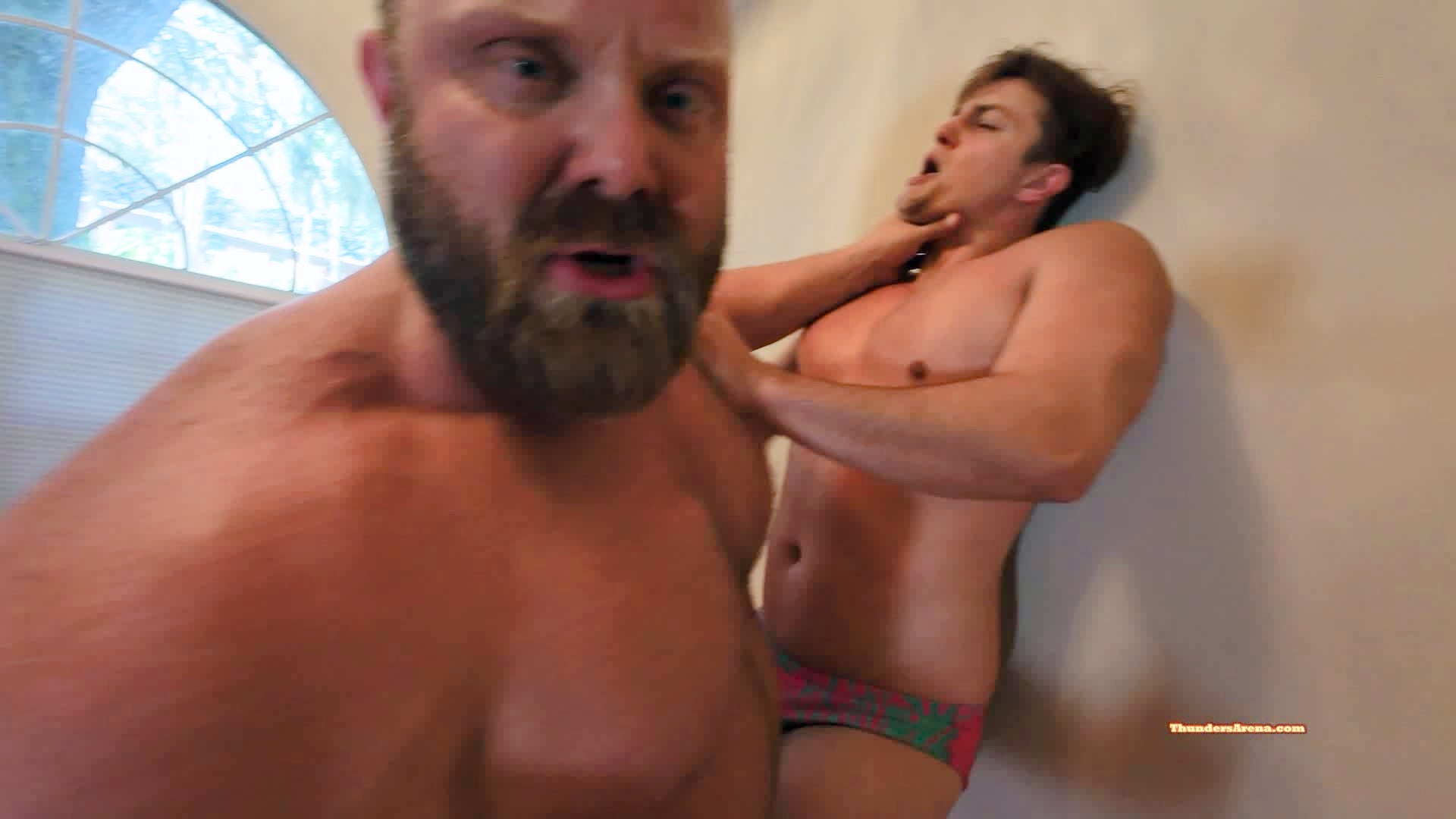 The Mountain vs Van Acker - Bodybuilder Battle 211