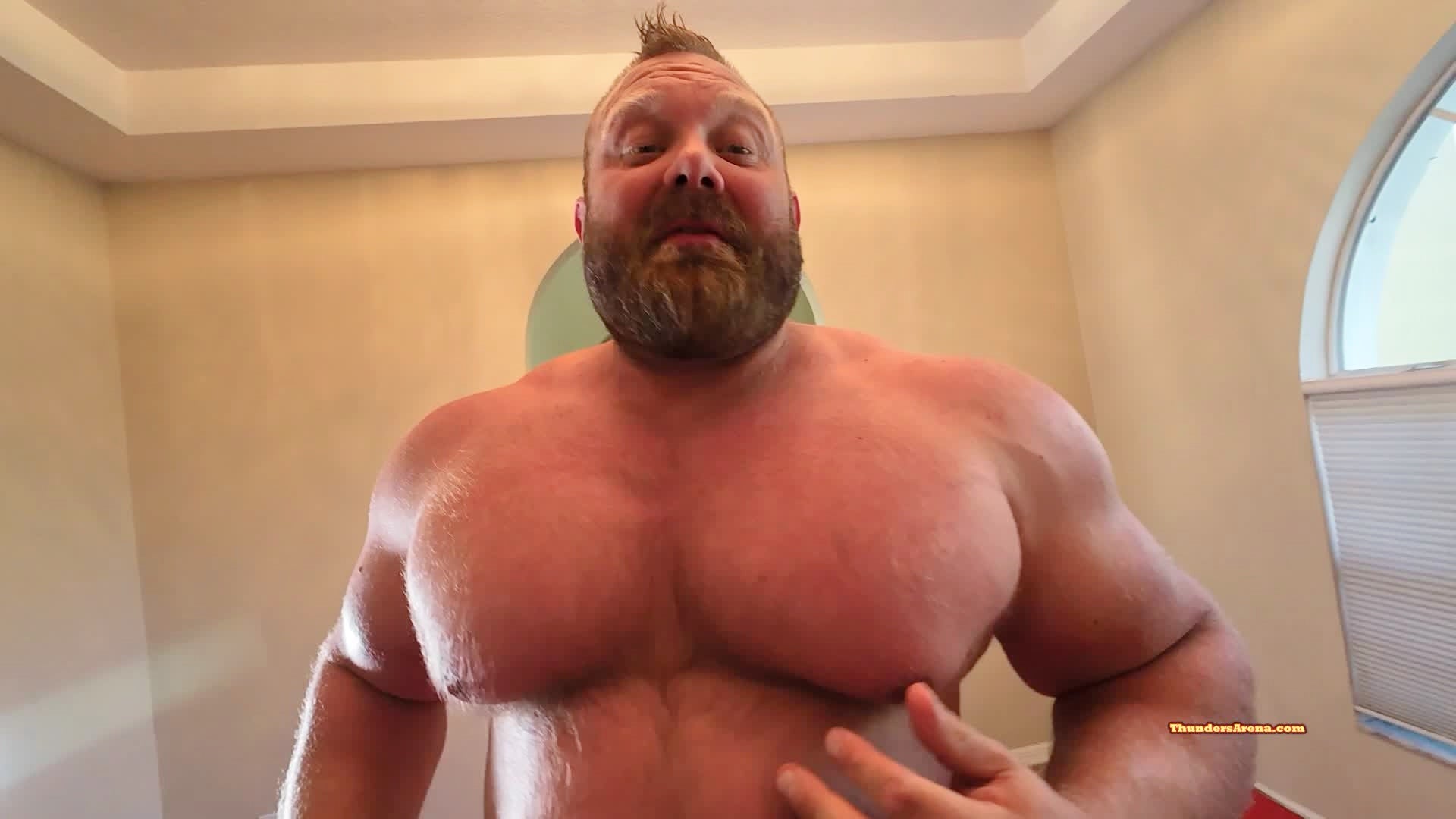 The Mountain vs Van Acker - Bodybuilder Battle 211