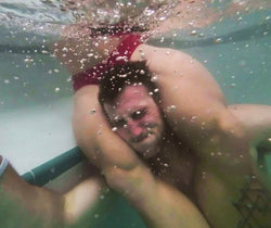 Head scissors underwater