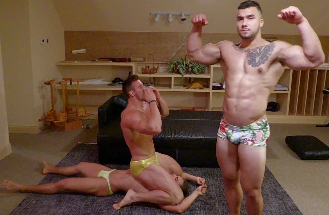 Cason Rhino and Jack Beaver flex off at Thunders Arena Wrestling. 