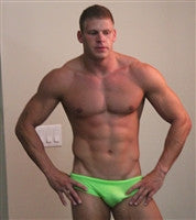 Viggo flex pose chest pecs abs arms