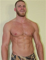 Viggo shows off his chest and abs in Thunders Arena