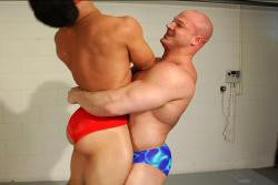 kyle stevens mighty mouse lift and carry bearhug submission hold submit