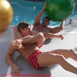 Zman vs Bryce - Christmas Chaos 2008