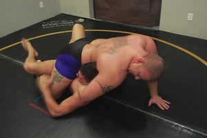 Ajax Dusty head lock arms biceps