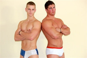 Dominic Tak Flex flexing pose chest pecs arms abs thighs muscle worship 