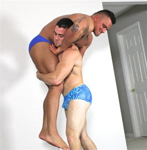 Specimen Hooper lift carry bearhug arms