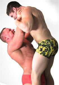 Muscles choke lifts Python carry arms