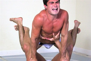 Peewee Mogly pin submission hold submit chest pecs 