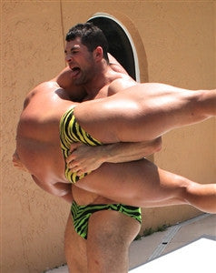 Specimen vinny lift and carry slam powerful muscles 