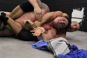 Dirty Daddy body scissors Marco arms wrestling