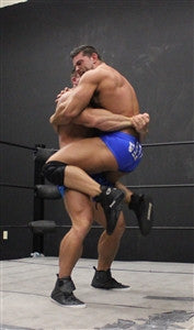 Johnny Bravo Brian Cage bearhug submission submit lift and carry Thunders Arena