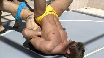 Pitbull outwrestles Zman with a double arm bridge in Thunders Arena