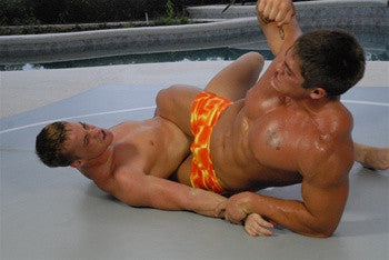 cameron matthews stl bodyscissors submission hold submit abs chest pecs thighs 