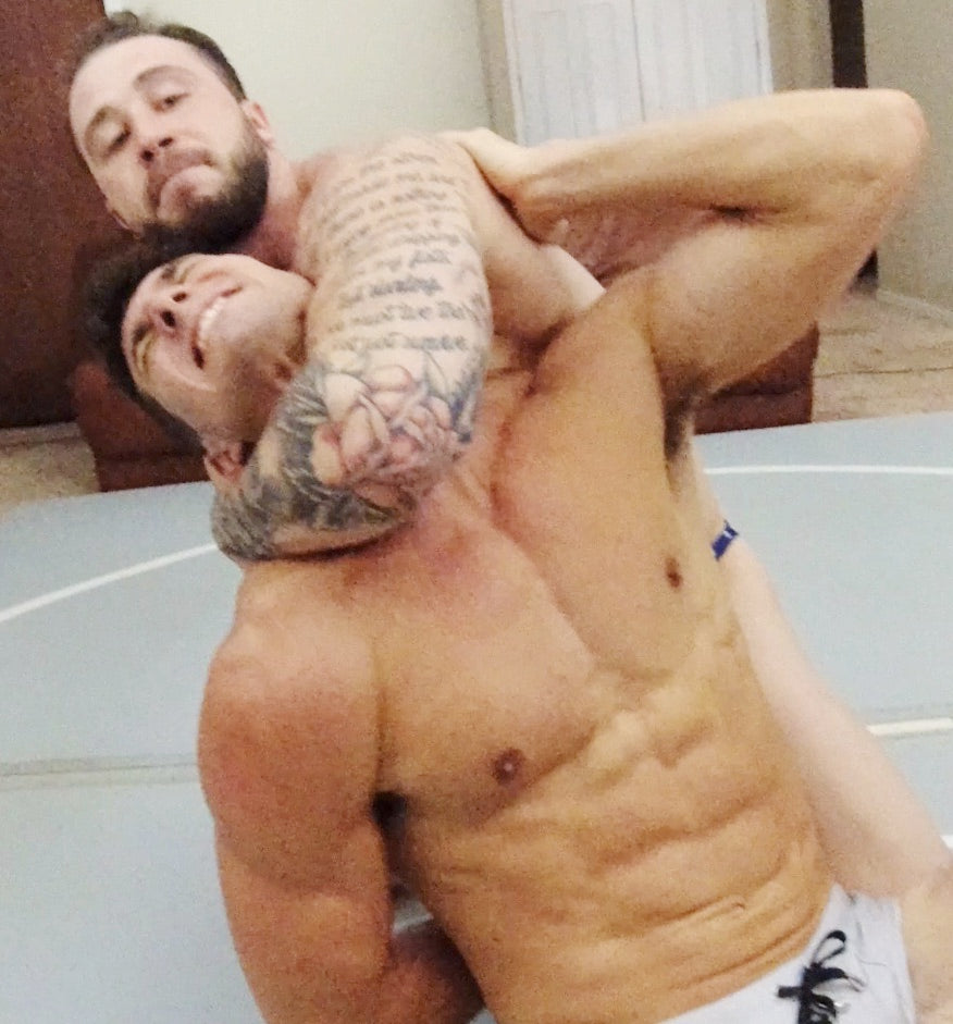 Dom9 choking Ashton89