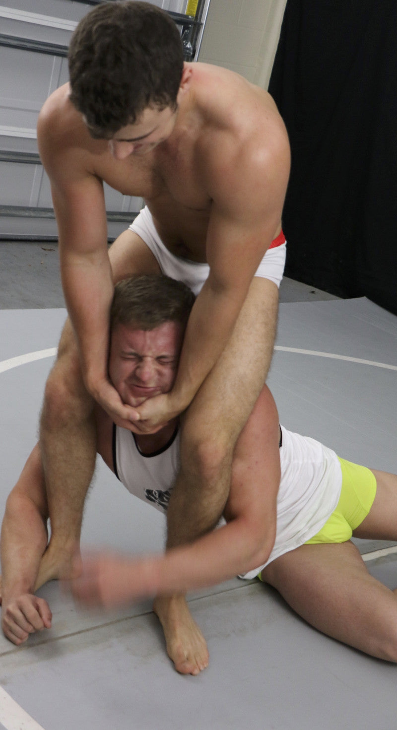 Bolt Jet head scissors chin lock arms