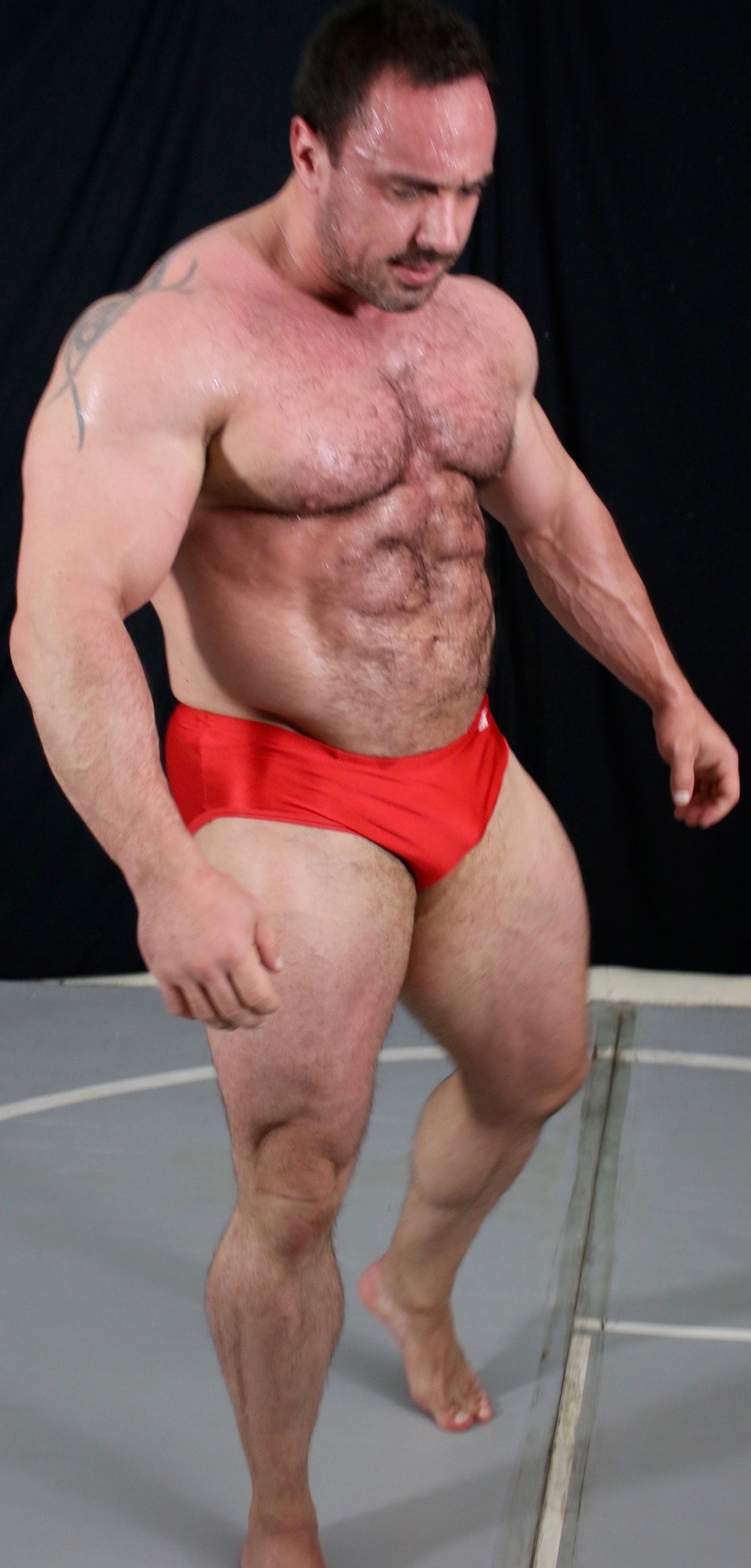 CJS flexing his big, strong muscles on Thunders Arena Wrestling.