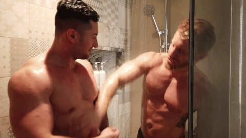 Guerreiro and Johhny V in the Shower