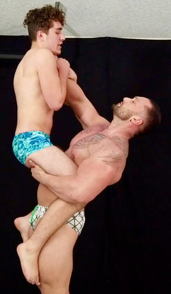 stallion Andre big vs little thunders arena wrestling one hand choke lift