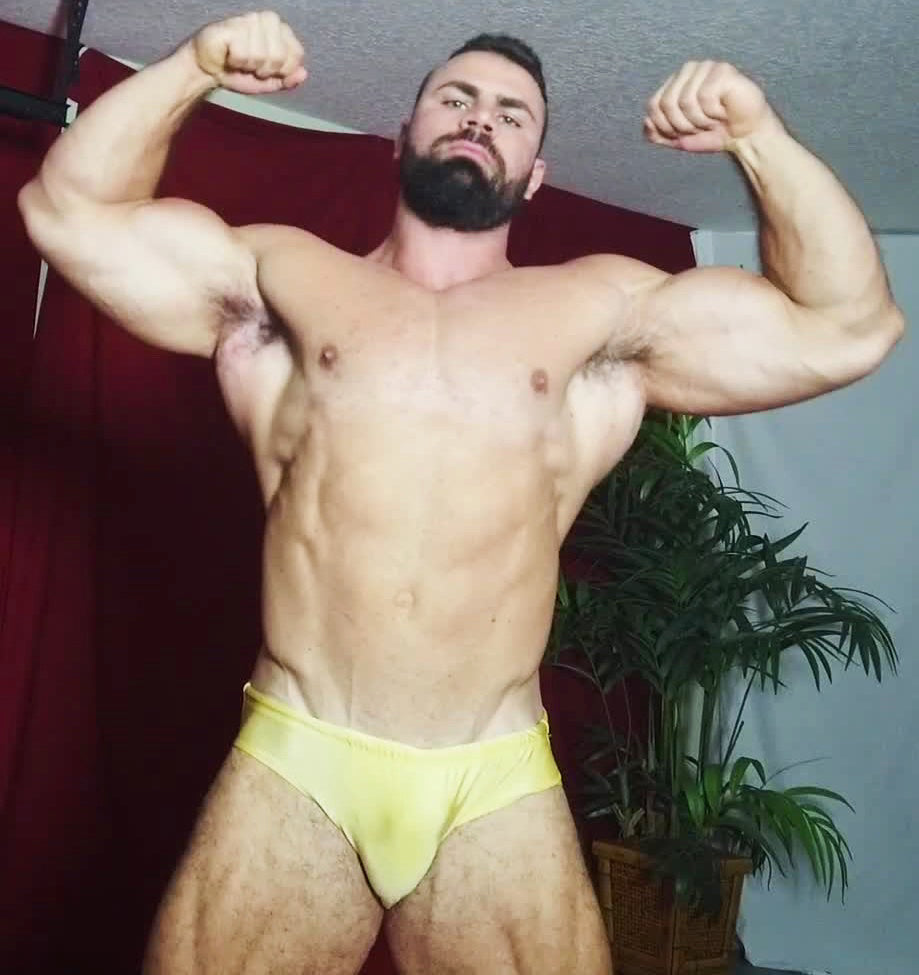 Rome double bicep flexing