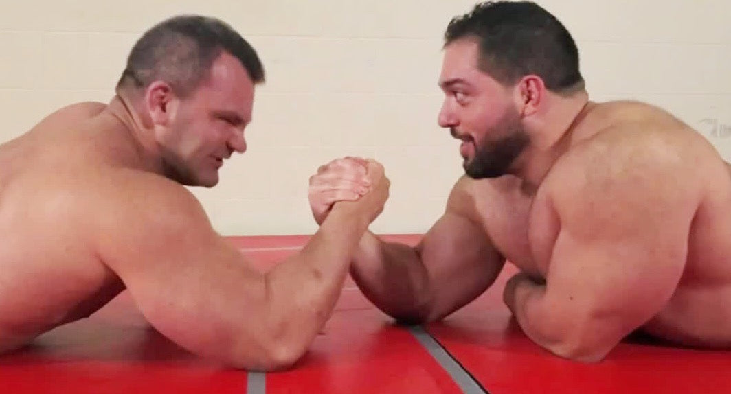 Arm wrestle thunders arena