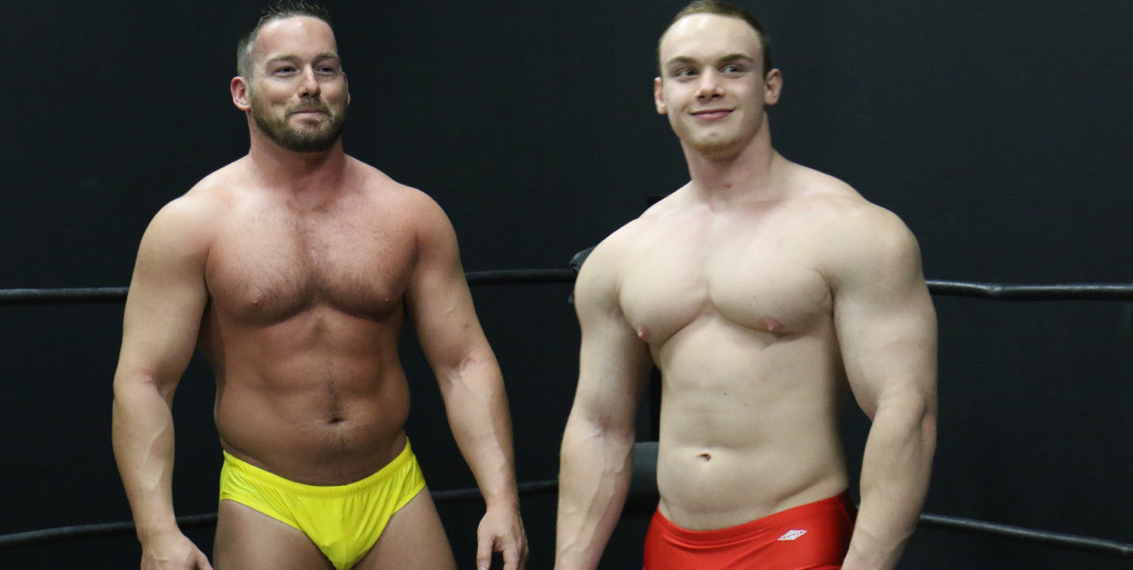 Joey King and Travis pose huge pecs abs