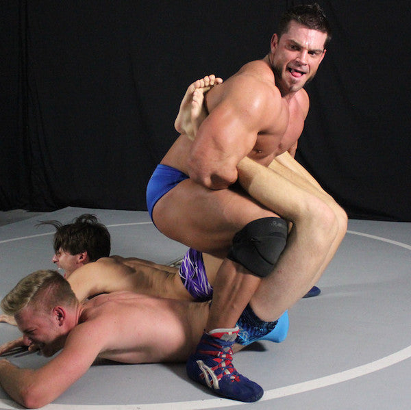 Brian Cage Tak ZMan Double Boston crab submission hold submit 