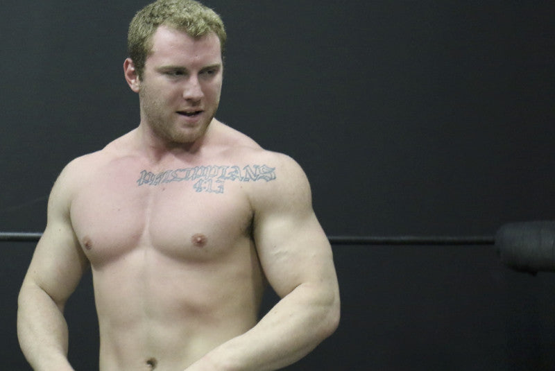 Talon posing chest pecs