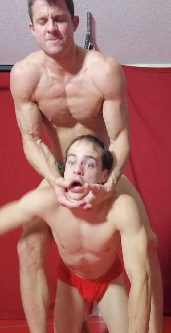 Brix Camel Clutching Joey