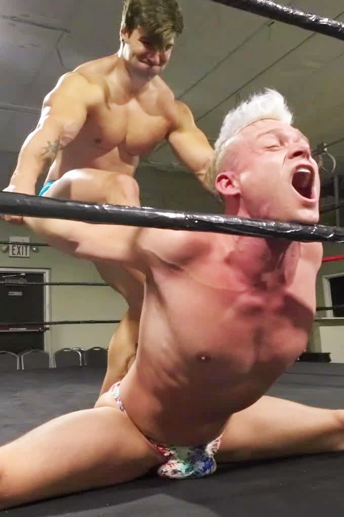 Loki stretches flexible jobber in ring