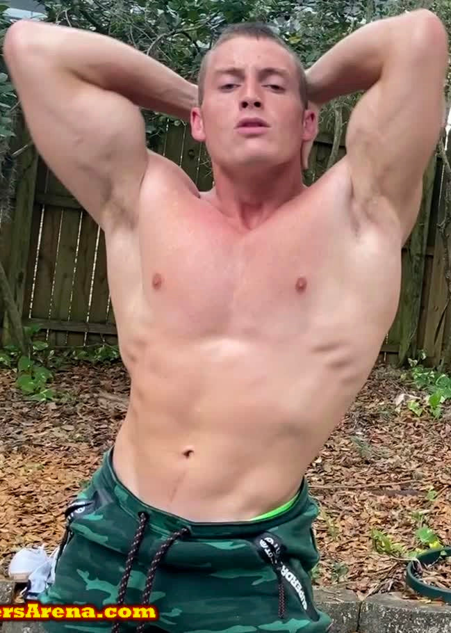 Scrappy flexes at Thunders Arena wrestling. 