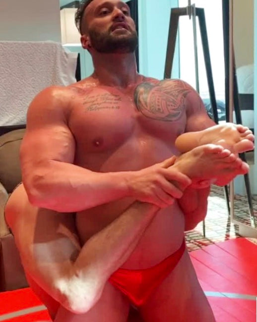 Mercury bear hugs Stallion at Thunders Arena Wrestling.