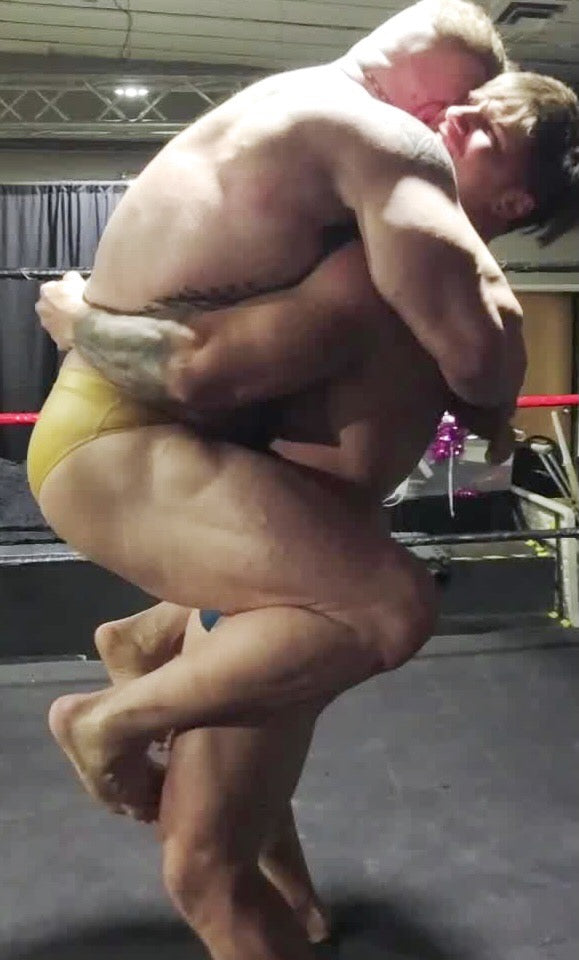 chest to chest bearhug