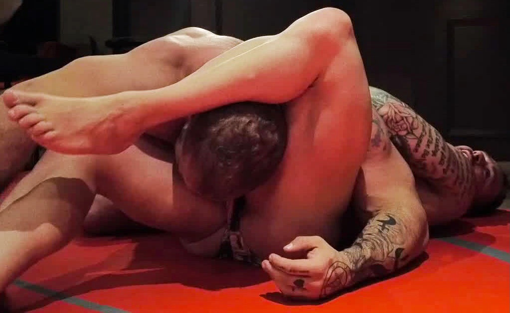 Davin head scissoring Dom9