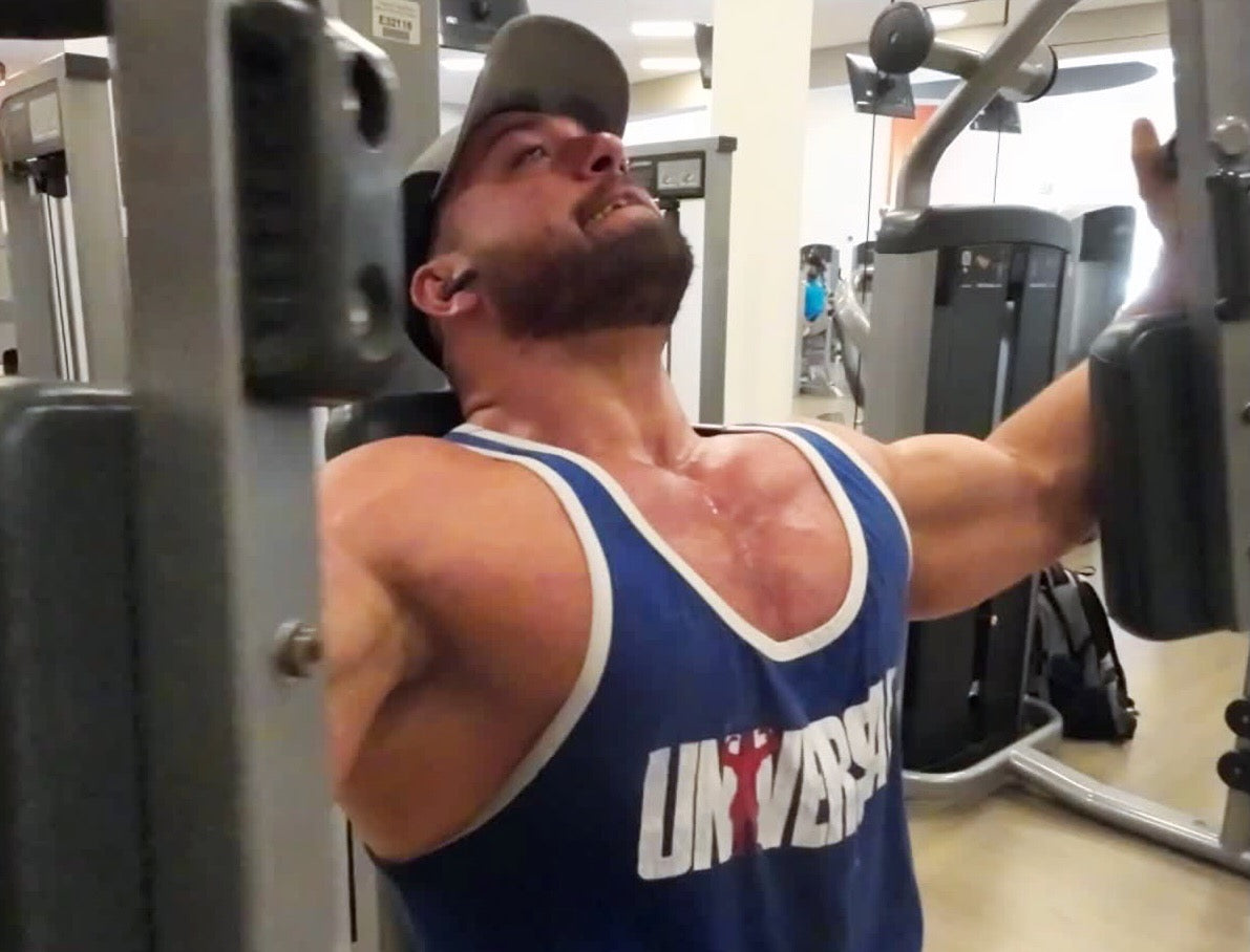 Muscle Hunk pumped pecs