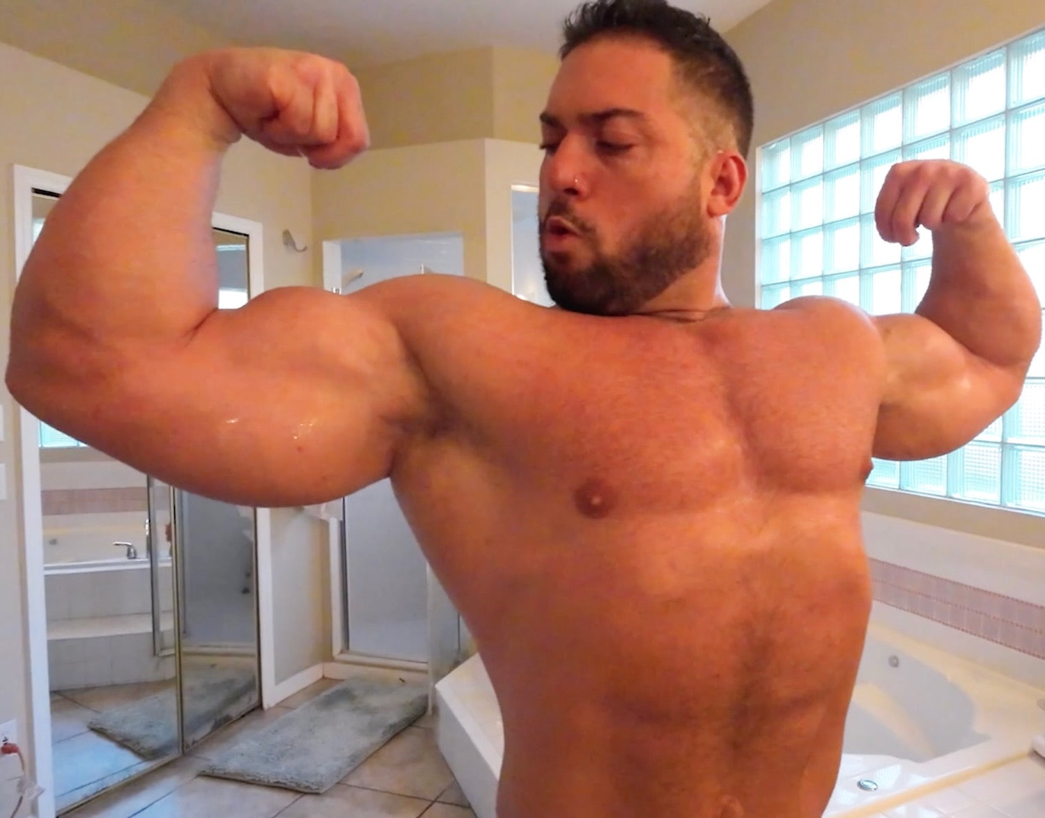 Double bicep flex