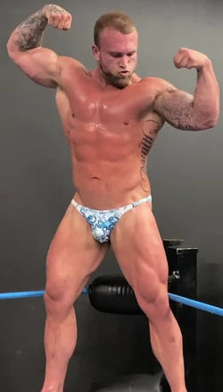  Gunnar flexes his double bicep at Thunders Arena Wrestling. 