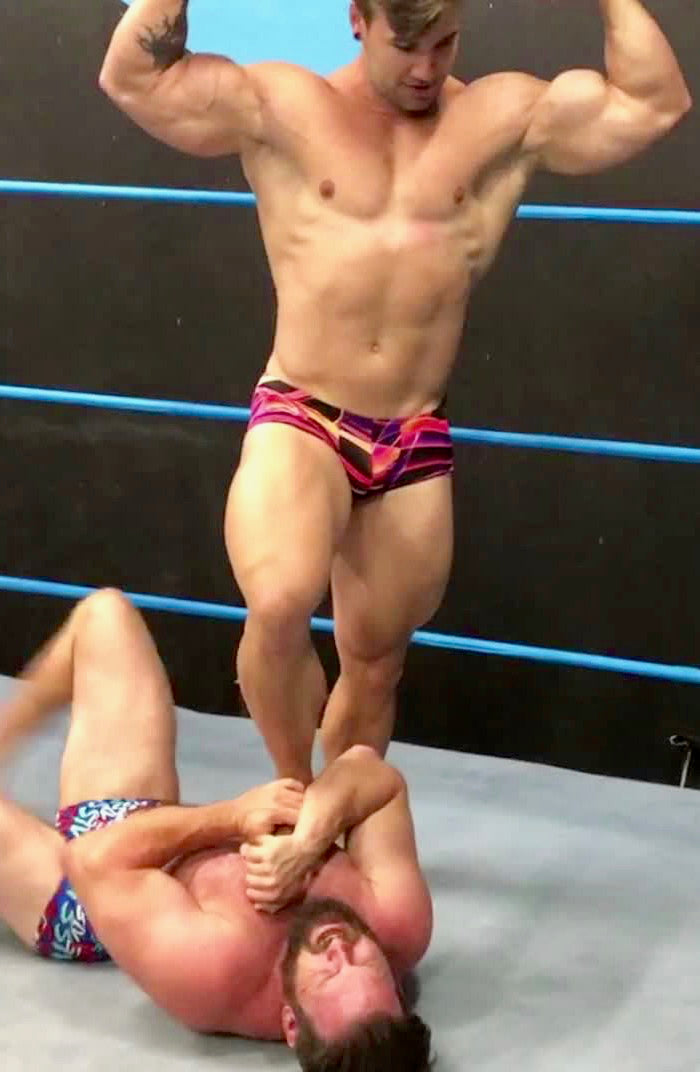 Loki pins Joey King at Thunders Arena Wrestling.