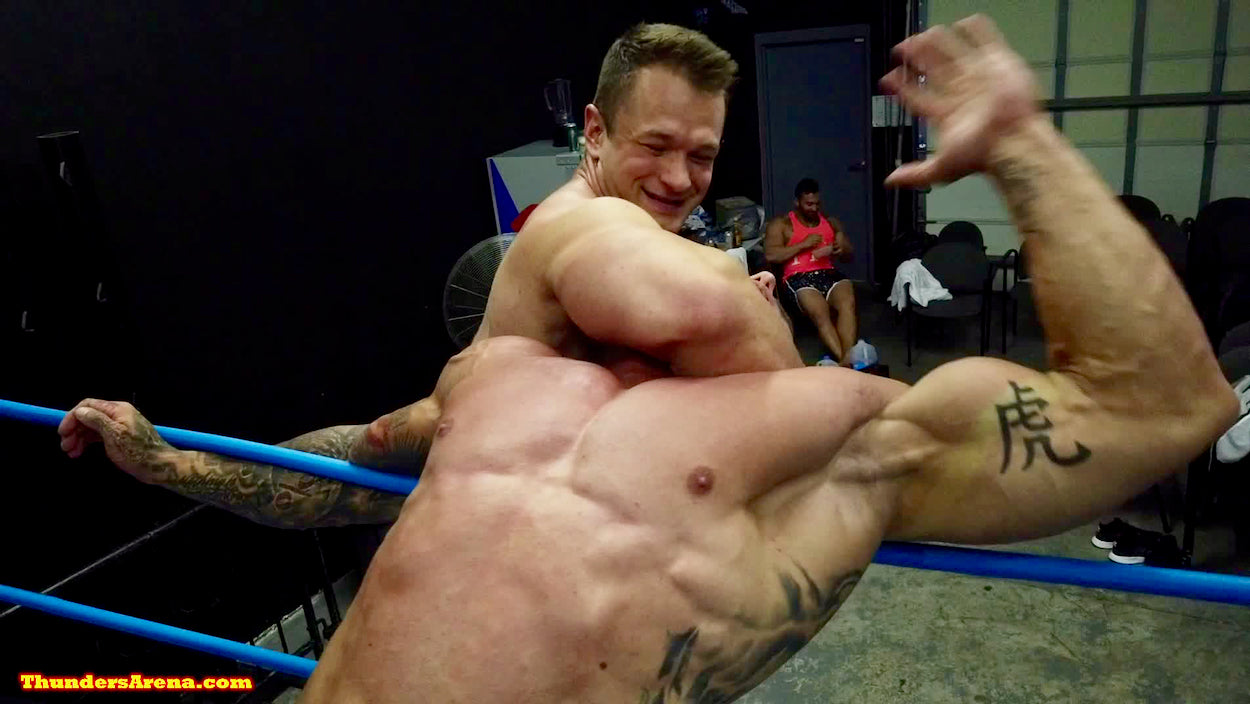 sleeper hold ring rope