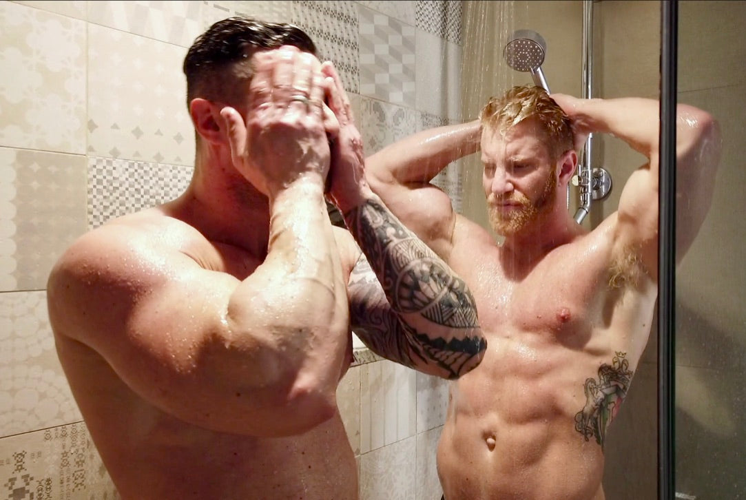 Guerreiro and Johhny V in the Shower