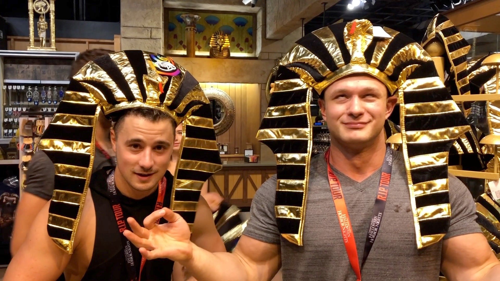 Thunders at Universal - Behind The Scenes